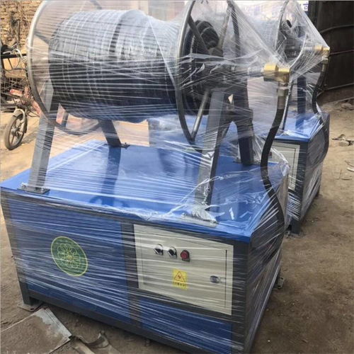 遼寧遼陽建筑工地創(chuàng)新應用塔吊噴淋技術，助力綠色施工與揚塵治理